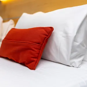 Express & By Ihg Otel