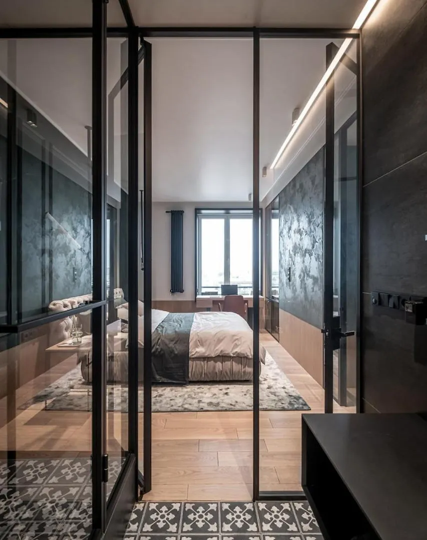 Beautiful Apartment With Designer Repair Gent